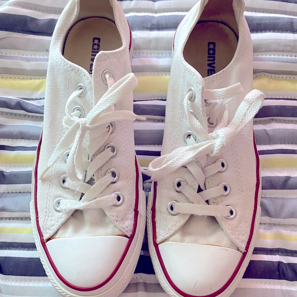 White Low Converse size 8.5